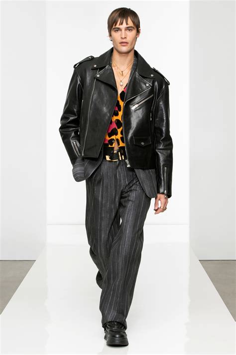 versace fall winter 22|versace jacket.